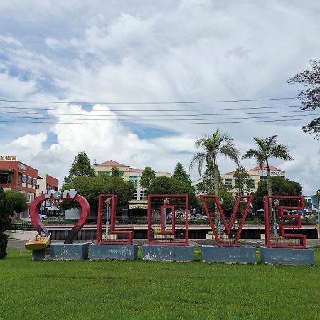 Nansang One Homestay 8Pax 4Rooms Sibu Exterior photo
