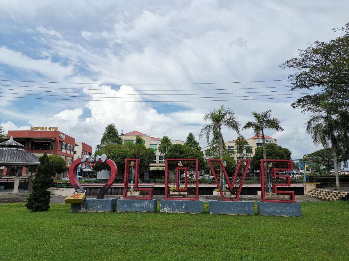 Nansang One Homestay 8Pax 4Rooms Sibu Exterior photo
