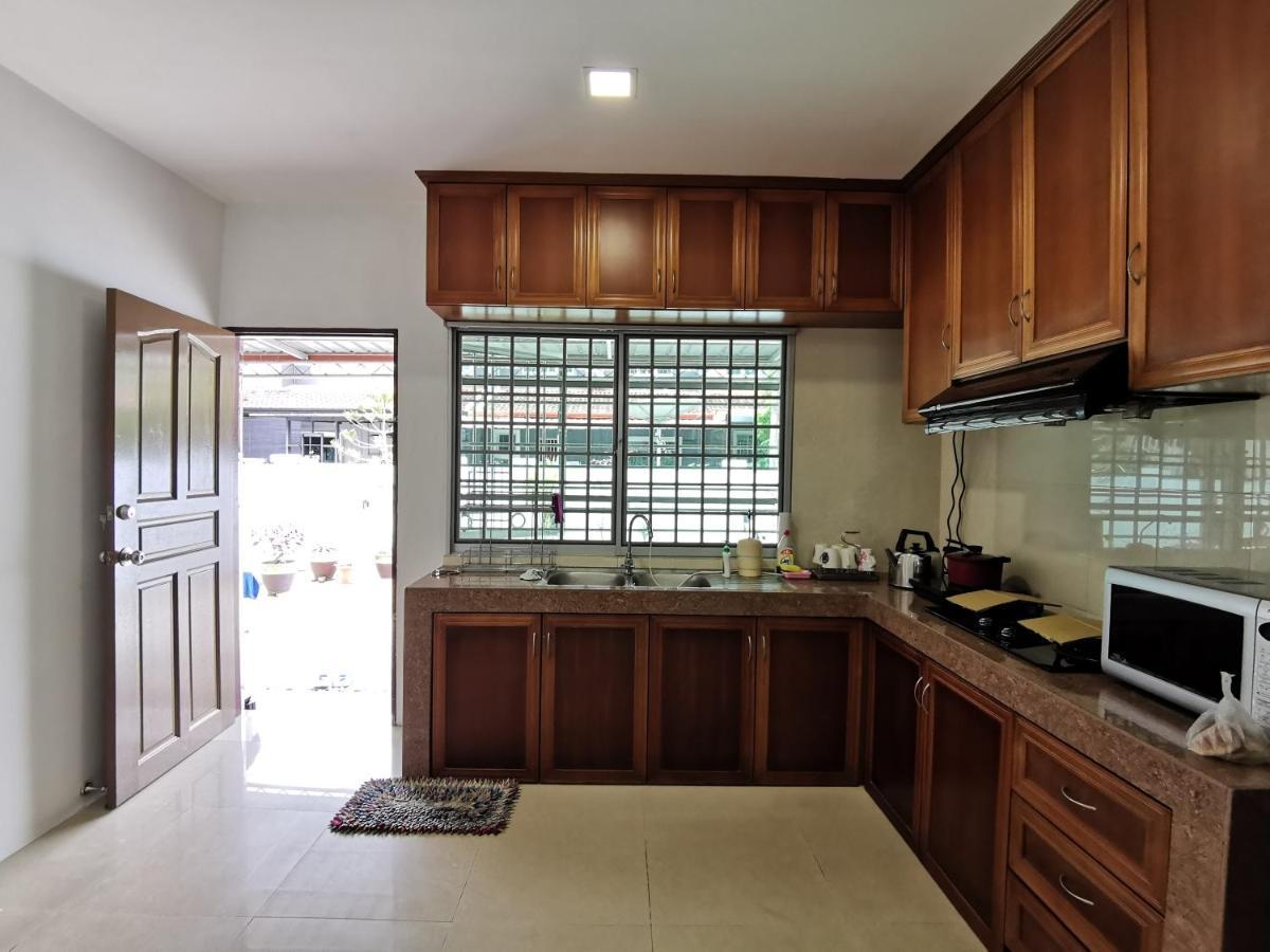 Nansang One Homestay 8Pax 4Rooms Sibu Exterior photo